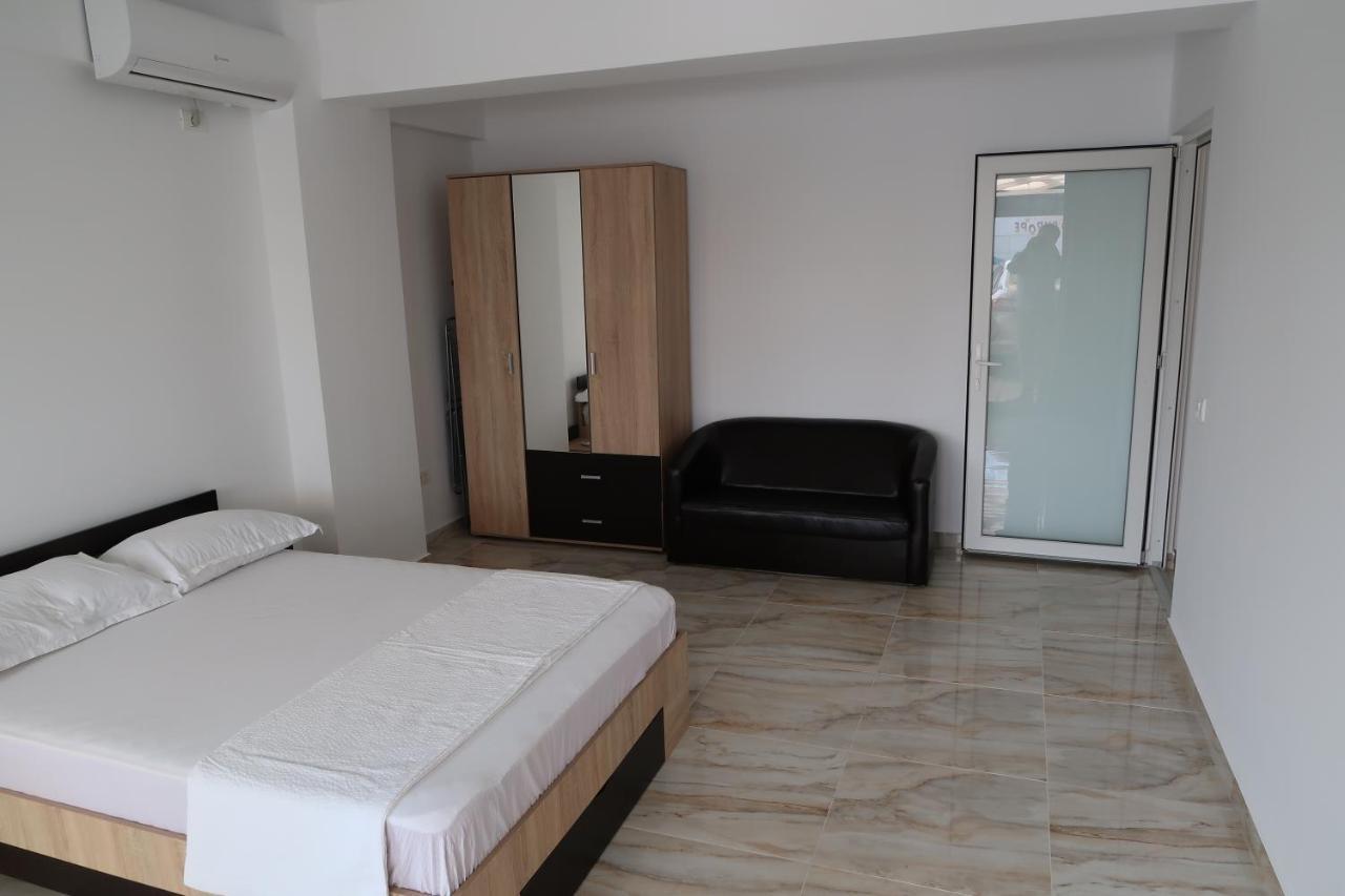 Home Space Two Navodari Ngoại thất bức ảnh